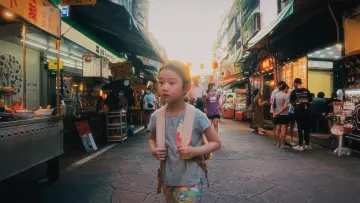 Backdrop to the movie "Left-Handed Girl" #527154
