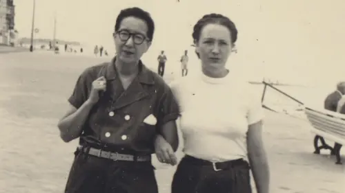 Watch film Nelly & Nadine | Nelly & Nadine | Trailer | Berlinale 2022