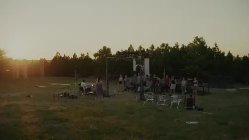 Watch film Theatre from Mud | Sz&iacute;nh&aacute;z s&aacute;rb&oacute;l (előzetes)