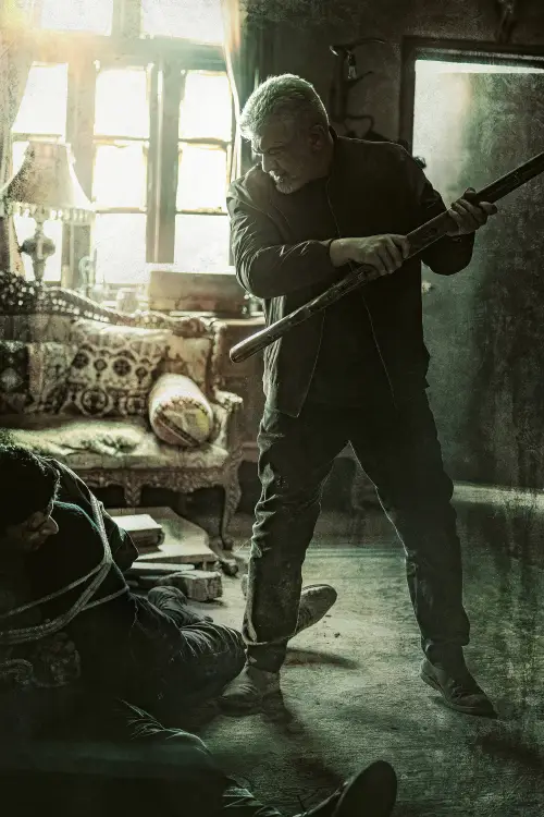 Movie poster "Vidaamuyarchi"