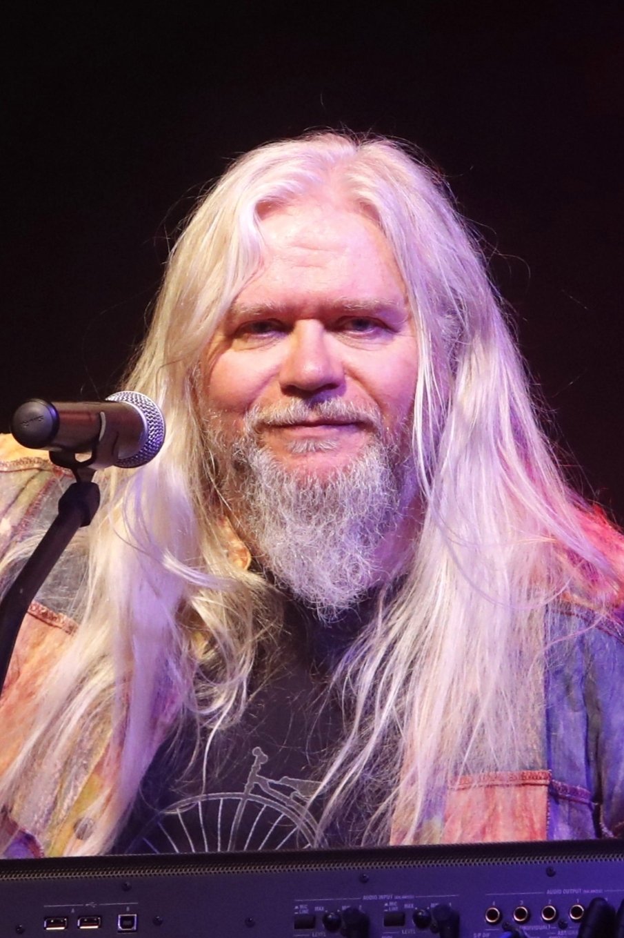 Photo Clive Nolan