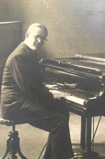 Photo Mihály Eisemann