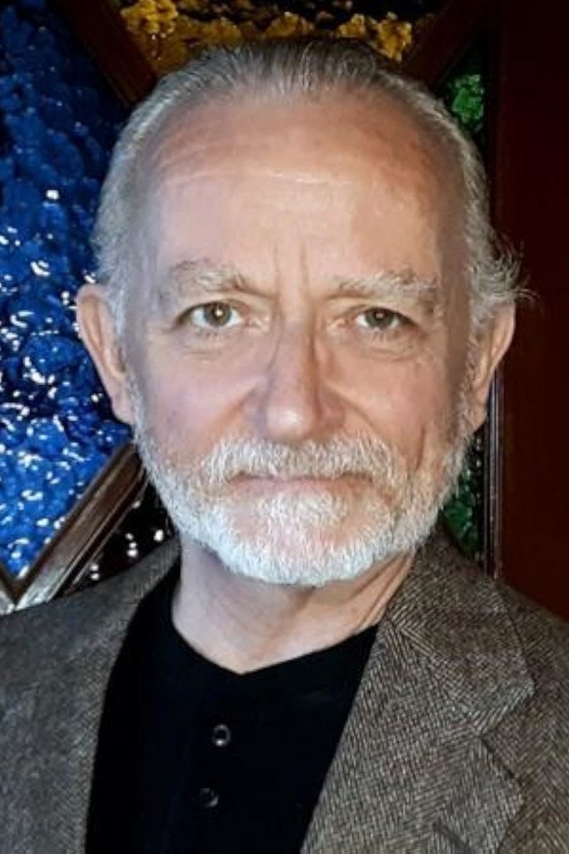 Photo Steven T. Bartlett