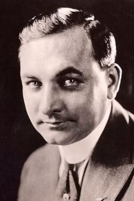 Photo John G. Adolfi