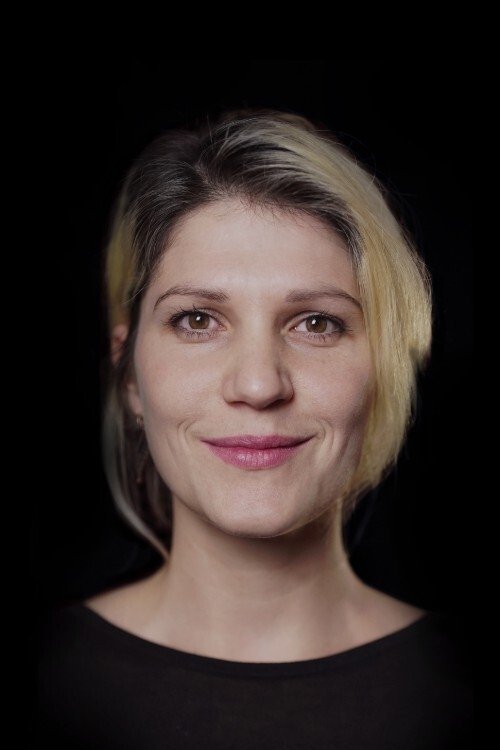 Photo Lili Villányi