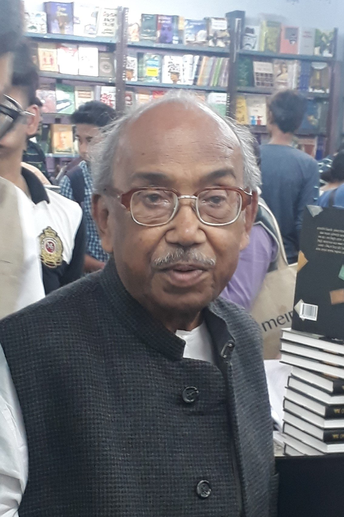 Photo Tarun Majumdar