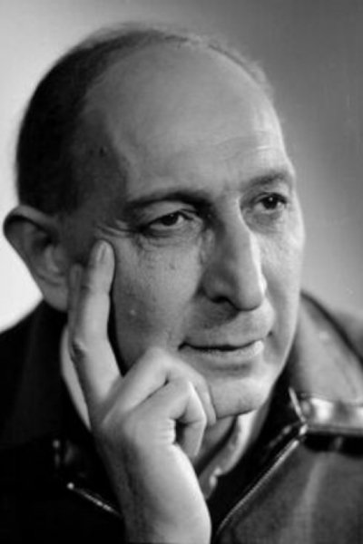 Photo Mark Pertsovskiy