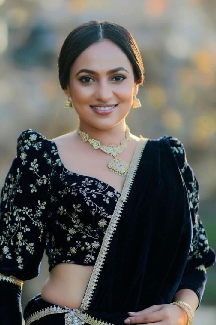 Photo Udari Warnakulasooriya