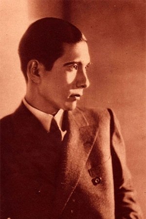 Photo Eiji Nakano