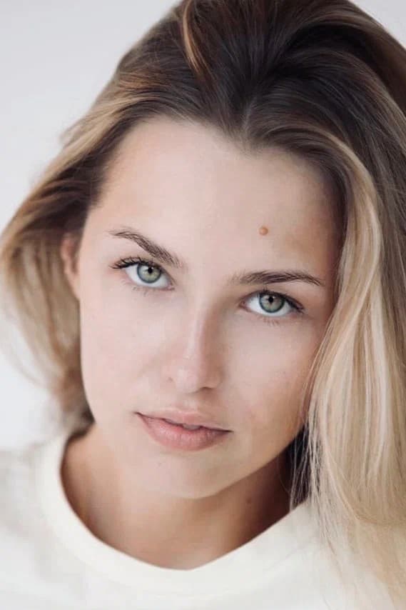 Photo Aglaya Shilovskaya