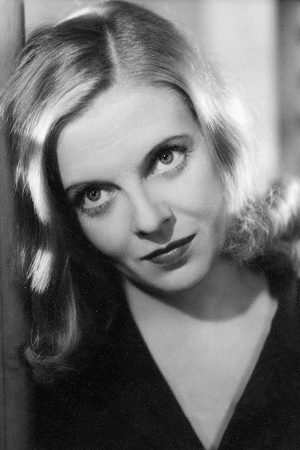 Photo Regina Linnanheimo