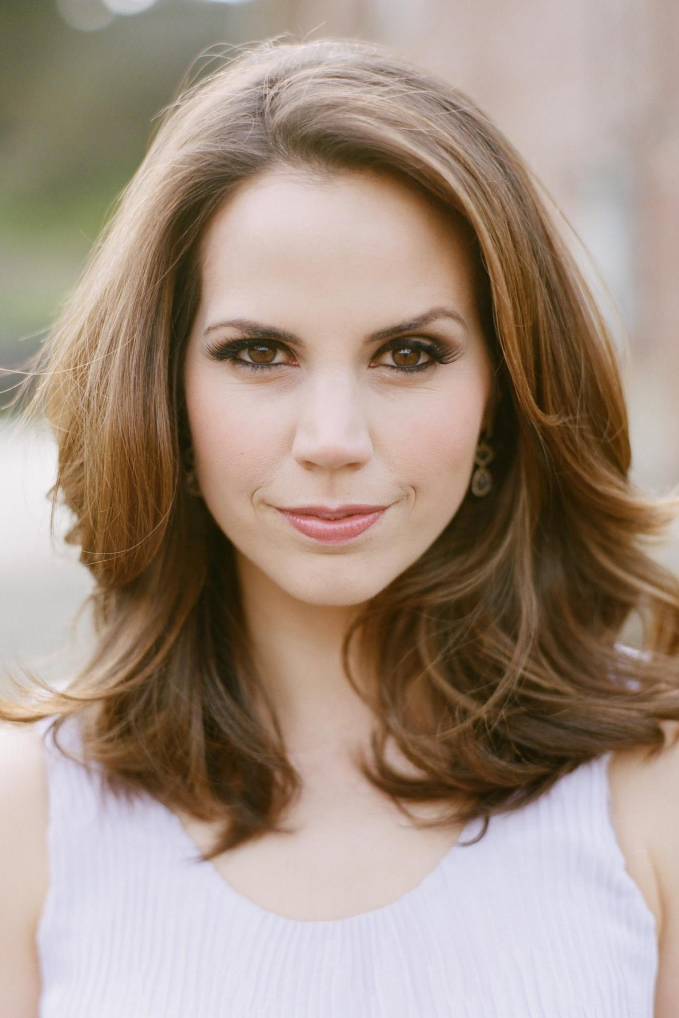 Photo Elizabeth Cook