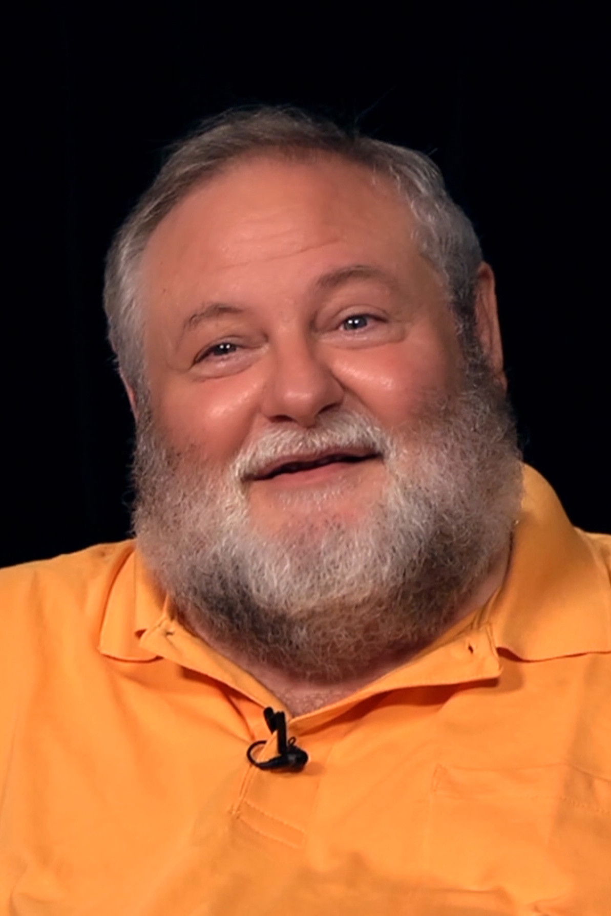 Photo James Belohovek