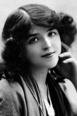 Photo Lillian Burns