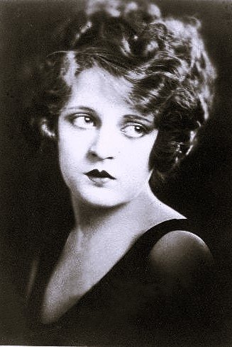 Photo Dorothy Dwan