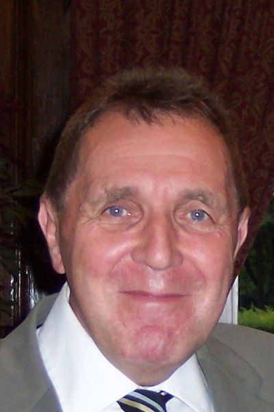 Photo Derek Wadsworth