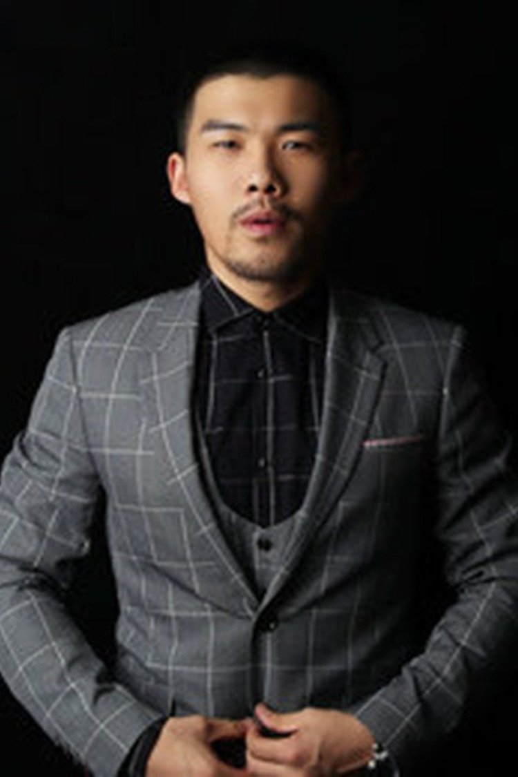 Photo Hou Tianfang