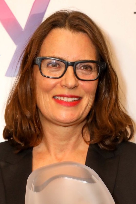 Photo Hettie Macdonald