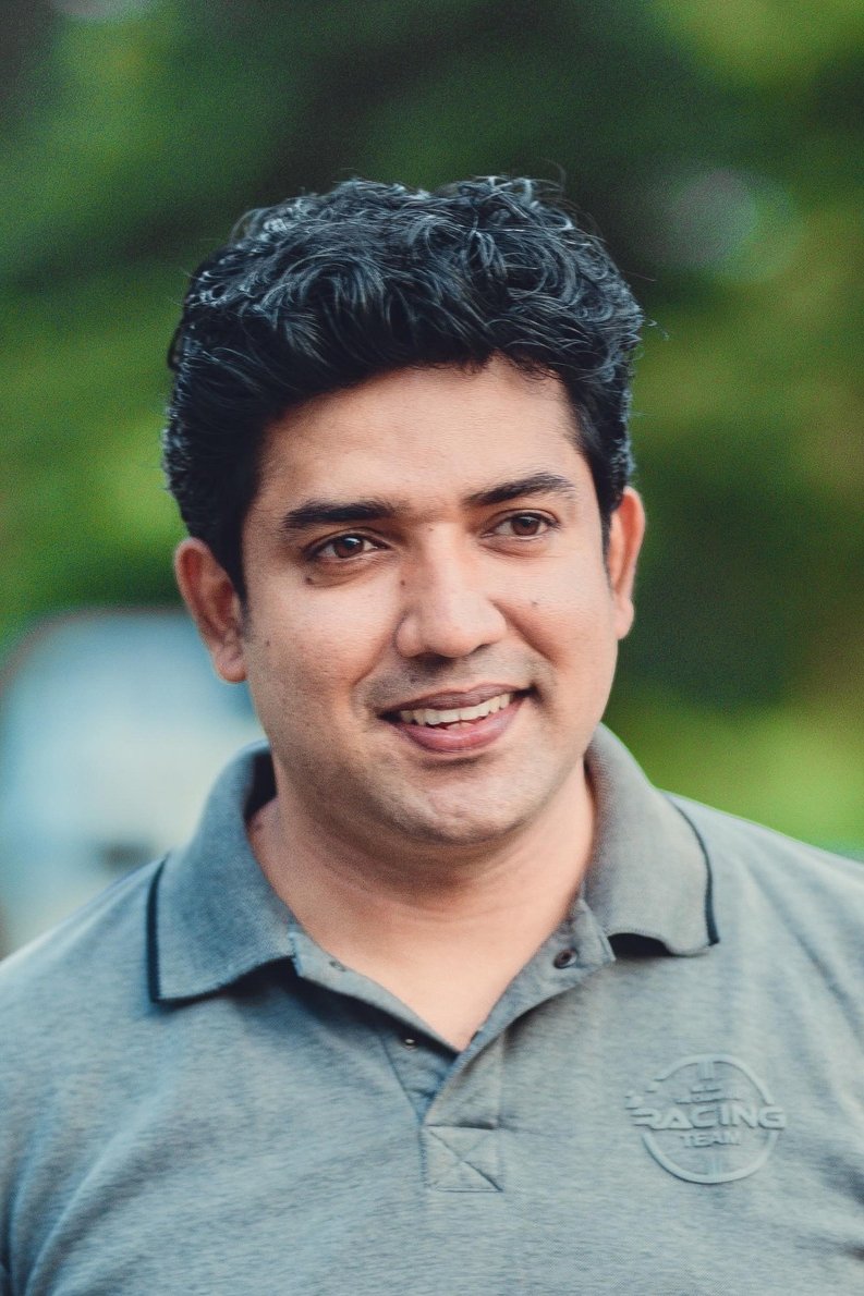 Photo Dinesh Muthugala