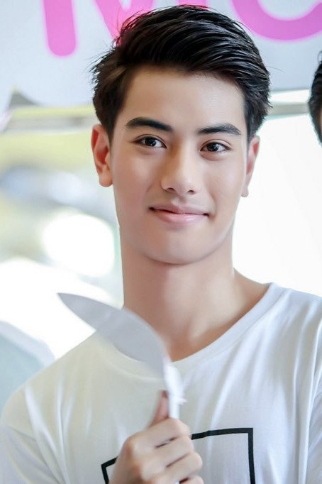Photo Papangkorn Lerkchaleampote