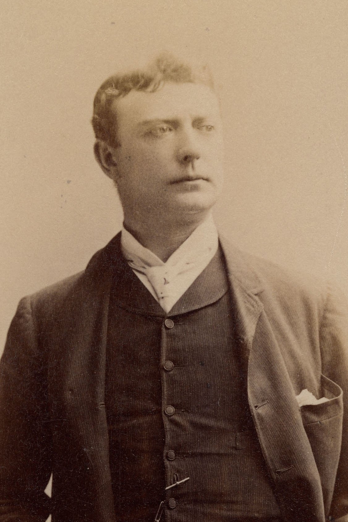 Photo Robert B. Mantell