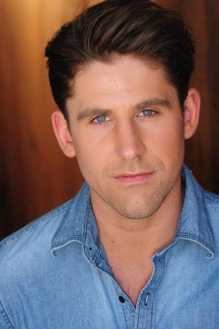 Photo Trevor Roszkos