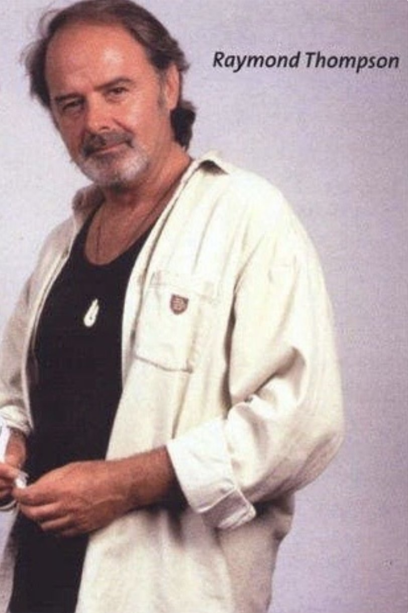 Photo Raymond Thompson