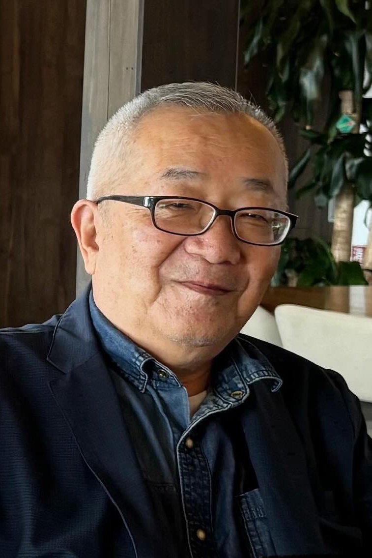 Photo Hiroshi Kashiwabara