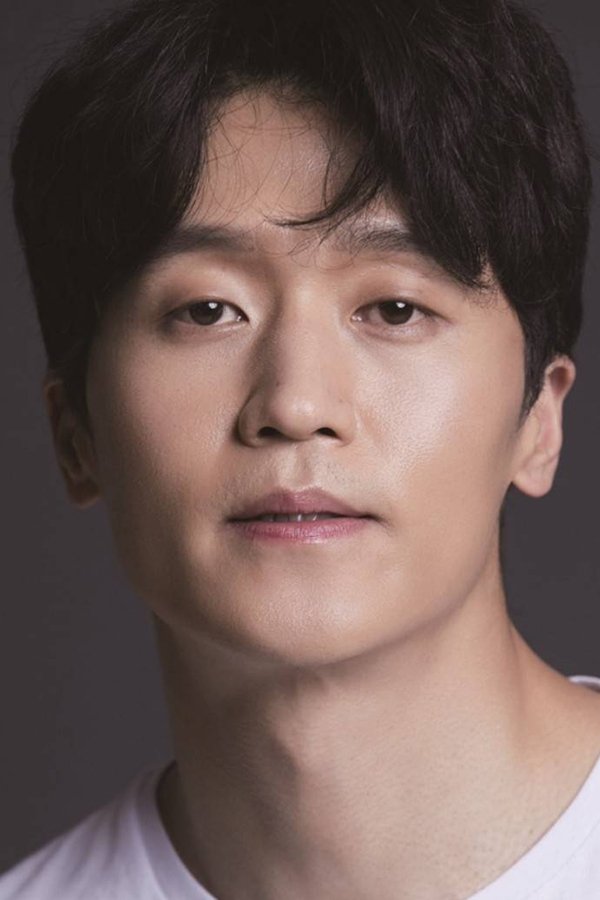 Photo Shim Yoon-bo