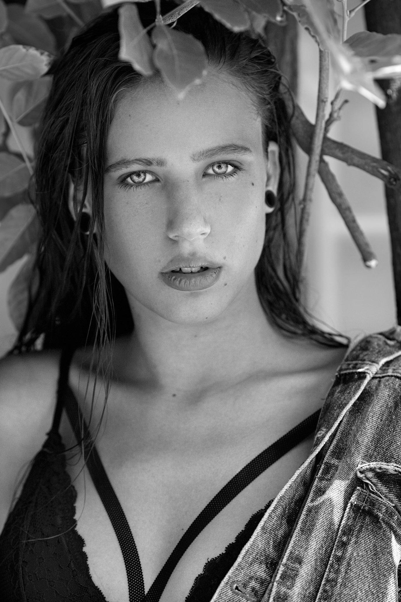 Photo Anastasia Zhovtodid