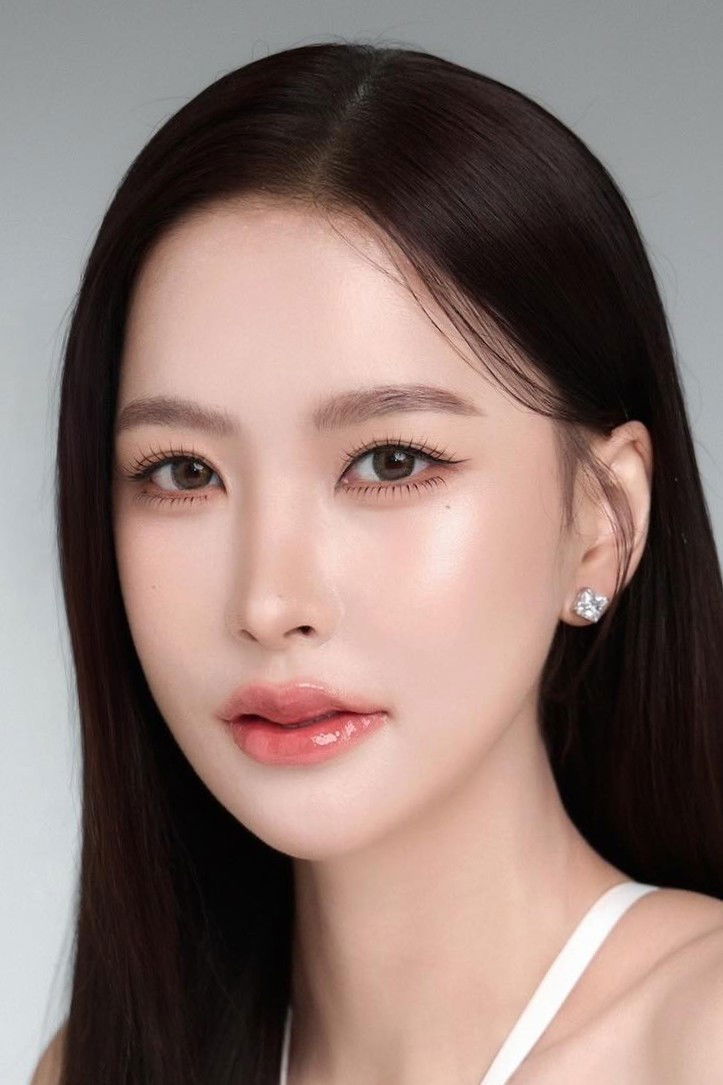 Photo Warangsiri Tanajarusworaphat