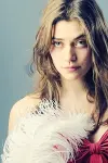 Photo Öznur Serçeler #238745