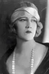 Photo Maude Wayne #414828