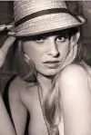 Photo Ingrid Garbo #493822