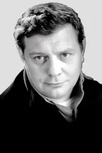 Photo Renzo Palmer
