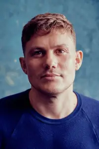 Photo Jon Pointing #504382