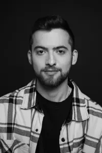 Photo Ryan Khanna
