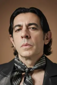 Photo Okan Bayülgen #522133