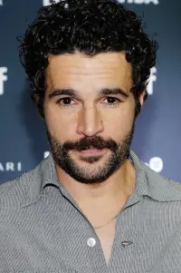 Photo Christopher Abbott