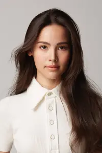 Photo Urassaya Sperbund