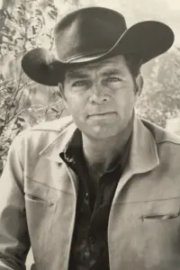 Photo Dale Robertson