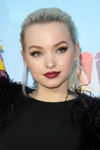 Photo Dove Cameron