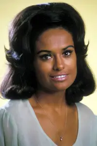 Photo Barbara McNair #341909