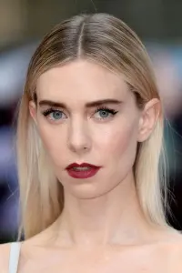 Photo Vanessa Kirby