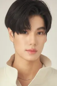 Photo Phuwin Tangsakyuen