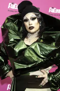 Photo Salina EsTitties #502351