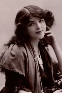 Photo Lillian Burns