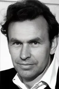 Photo Ernest Yasan