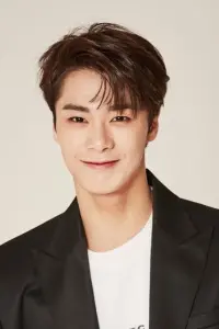Photo Moon Bin