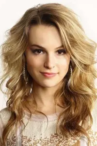 Photo Bridgit Mendler